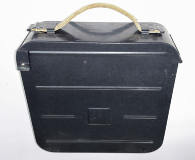 UK59 Large ammo can with belt
