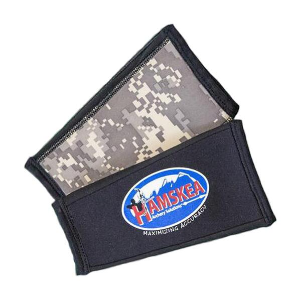 Hamskea Reversible Arm Guard Black/Digital Camo Medium