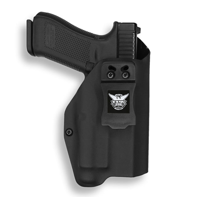 Glock 17 with Streamlight TLR-1/1S/HL Light IWB Holster