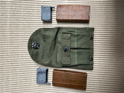 SPECIAL PRICE! US GI WWII DATED 1945 O,D, BELT POUCH WITH 2-15RD MAGAZINE AND 2 DUST COVER.