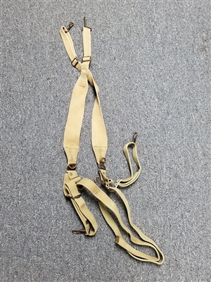 US GI WWII PAIRS OF KHAKI MOD. 36 SUSPENDERS.