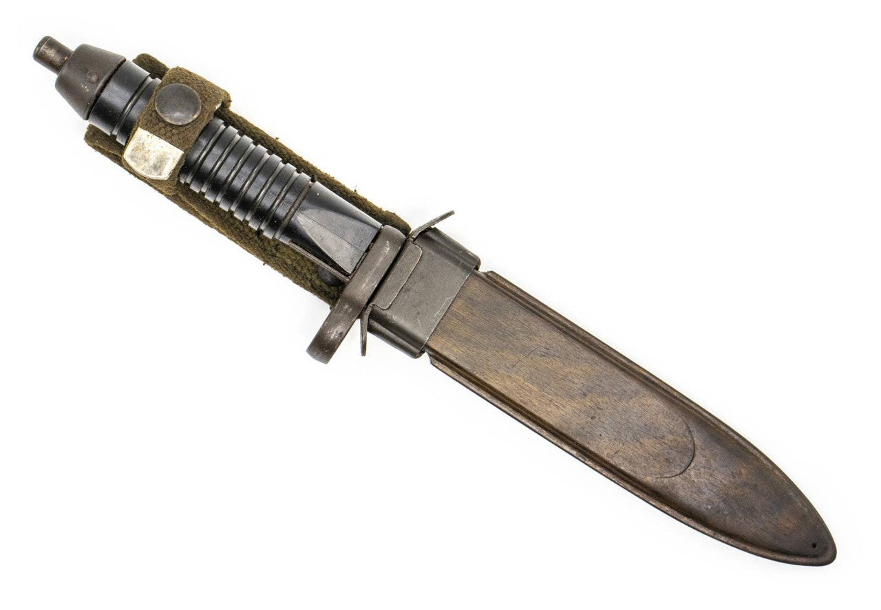 Straight Handle 12 Groove G3 Bayonet with Scabbard in Good Condition
